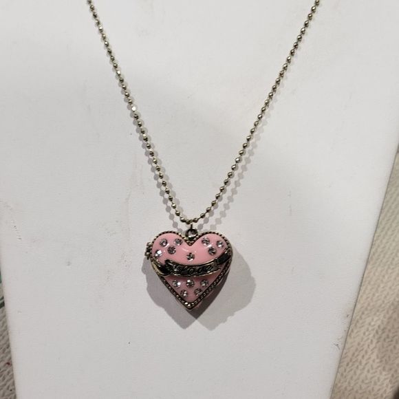 2PC SET BETSEY JOHNSON PINK HEART TREASURE NECKLACE+MATCHING EARRINGS Rare - Picture 8 of 10